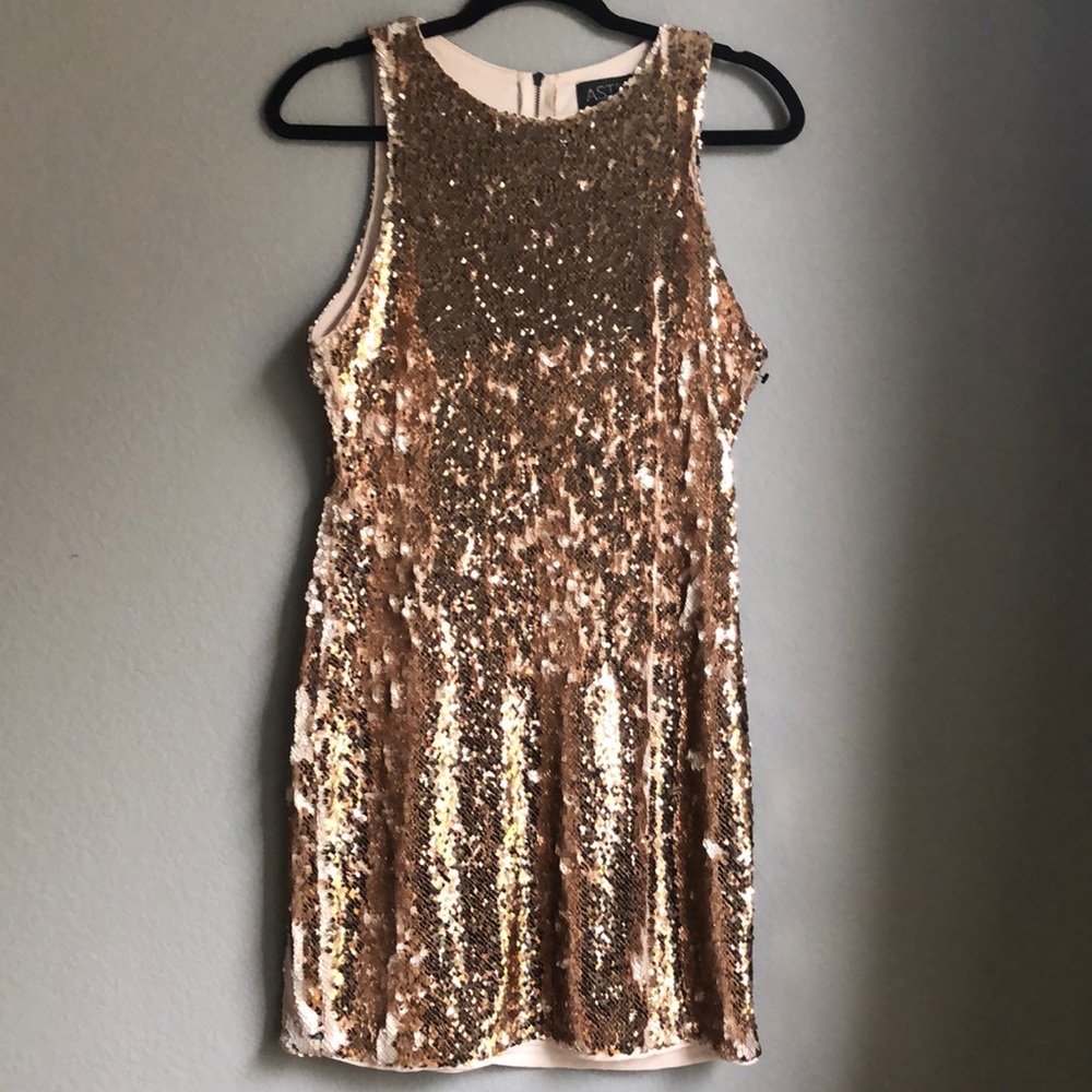 ASTR gold and matte gold sequin mini dress L. NWOT
